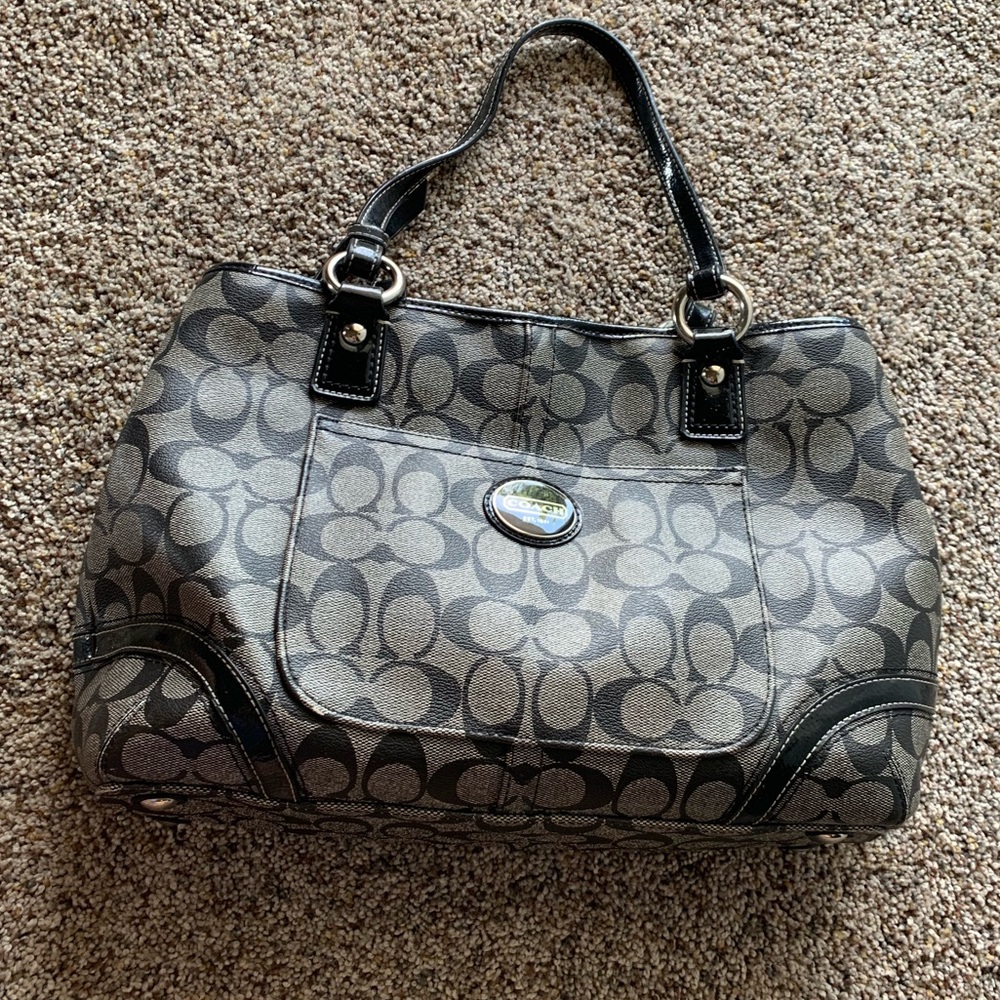 Coach purse and wallet